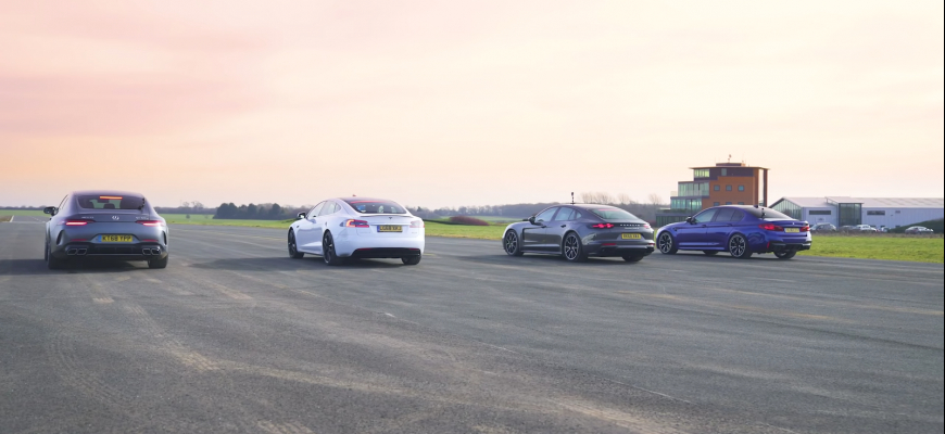 Drag race Tesla P100D versus AMG GT 4, M5 a Panamera Turbo S
