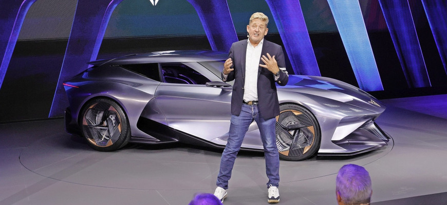 Šéf Seatu a Cupry po necelých piatich rokoch náhle skončil, stal sa nepohodlným?