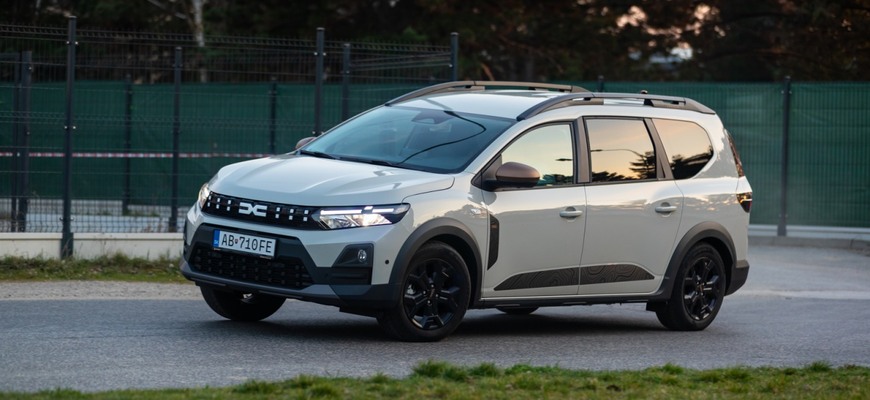 Test Dacia Jogger Extreme Hybrid: Stále dobrá kúpa, alebo už veľa peňazí?