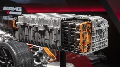 Daimler ukázal svoj nový akumulátor AMG. Tajomstvom úspechu je pokrokové chladenie na 45 °C