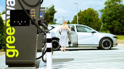 GREENWAY ZNIŽUJE CENY. LACNEJŠIE NABÍJANIE ELEKTROMOBILOV PONÚKA OD MÁJA 2026