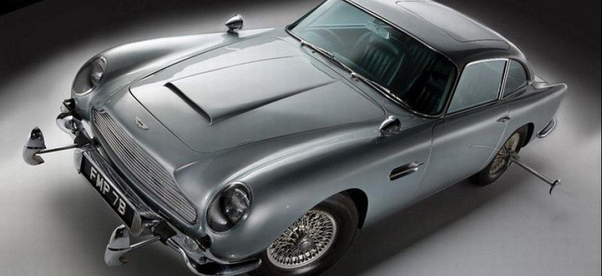 Aukcia: Aston Martin DB5 Jamesa Bonda