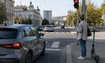 Novela mení pravidlá na križovatkách, priechodoch a v peších zónach