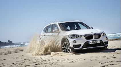 BMW X1 opeknela. Vyzerá dospelo, no príde aj len predokolka