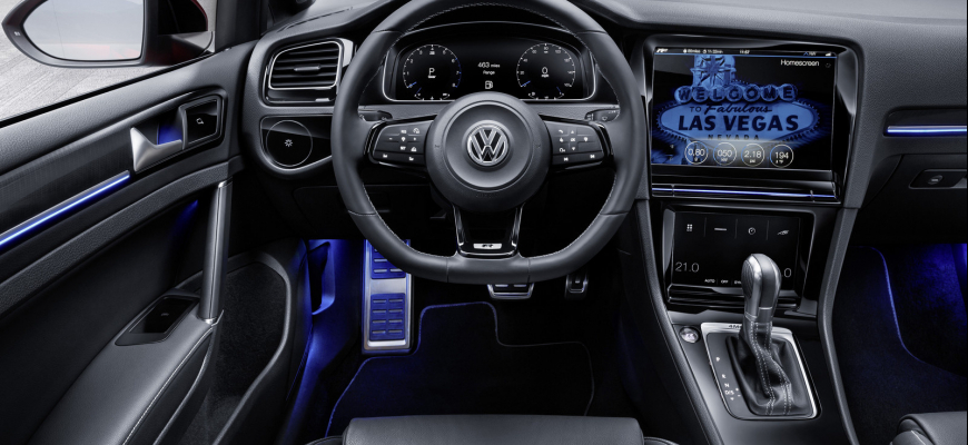 VW Golf 2016: interiér takmer bez tlačidiel budeme ovládať gestami