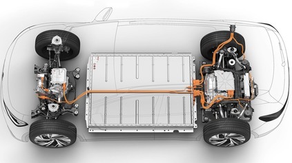 Väčším problémom ako zákaz spaľovacích motorov, je výroba batérií, hovorí VW