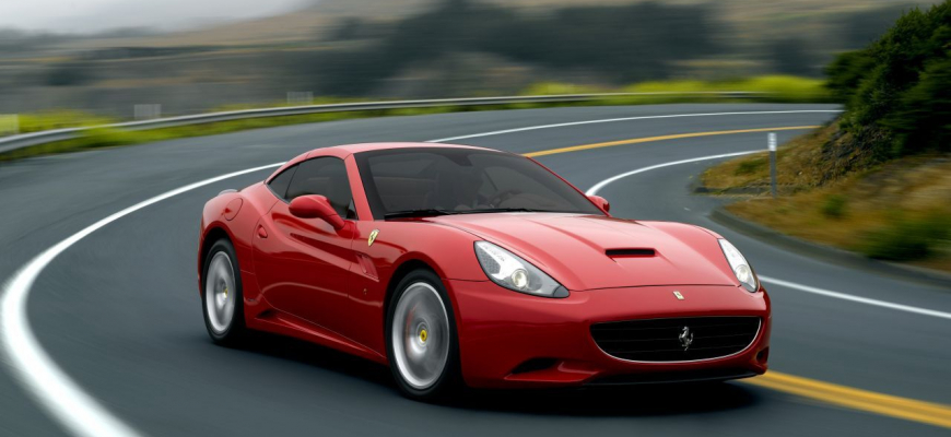 Testuje Ferrari novú Californiu?
