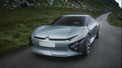 CITROËN C5 A C6 ZNOVU OŽIJÚ. PREDZVESŤOU JE KONCEPT CXPERIENCE