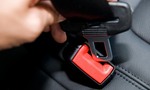 Jazda bez pásu vás môže stáť tisícky EUR. Pokuta je ten najmenší problém