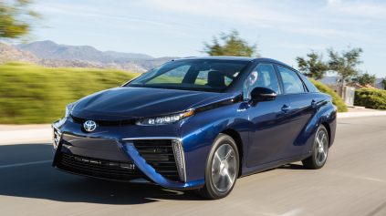 Toyota Mirai je vraj najprevratnejšie auto desaťročia