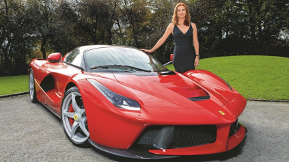LAFERRARI MÁ AJ ŽENA, CORNELIA HAGMANN ZO ŠVAJČIARSKA DOSTALA DAR!