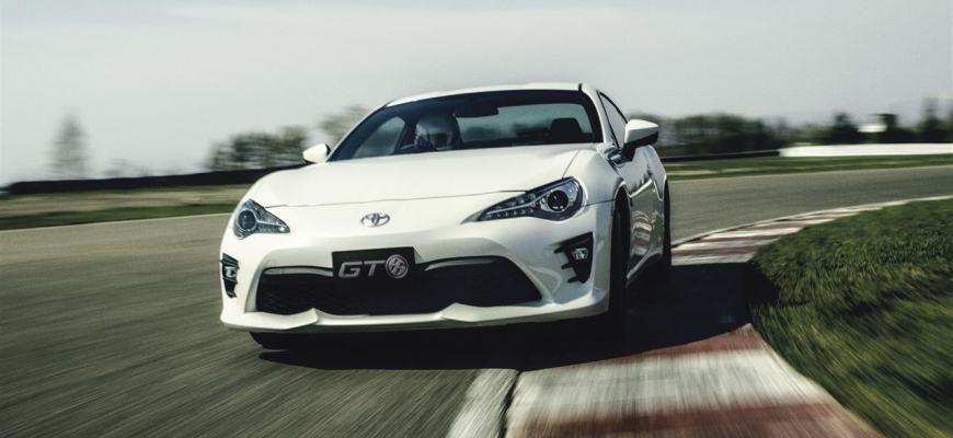 Toyota GT86 pre r2017 prešla menšími úpravami