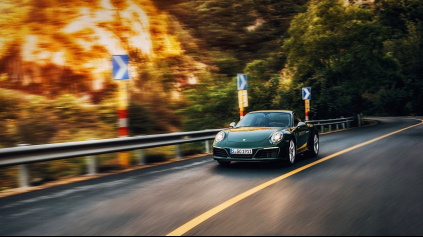 PORSCHE DOBROVOĽNE PRIZNÁVA, STARŠIA 911 MÁ PROBLÉMY S EMISIAMI