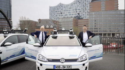 AUTONÓMNA JAZDA V PODANÍ VW V HAMBURGU