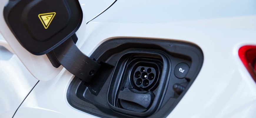 Volvo končí vývoj spaľovacích motorov. Od roku 2030 už len elektromobil