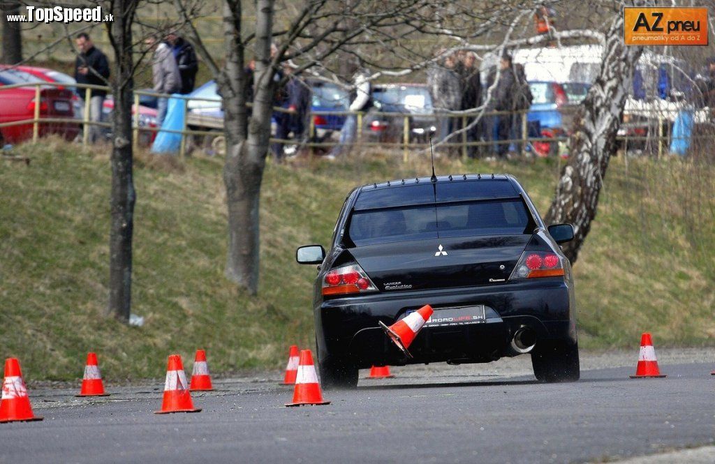 Druhý najrýchlejší slalomár v Bojniciach - sem tam, zvalil aj on :)