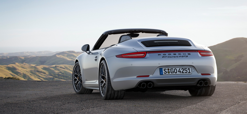 Porsche chce špeciálnym airbagom zlepšiť bezpečnosť kabrioletov