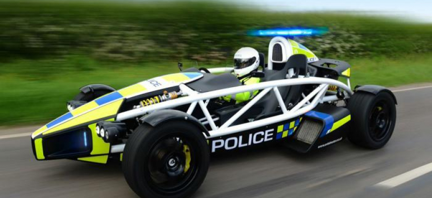 Najbláznivejšie policajné auto na svete! - Ariel Atom 3,5 R