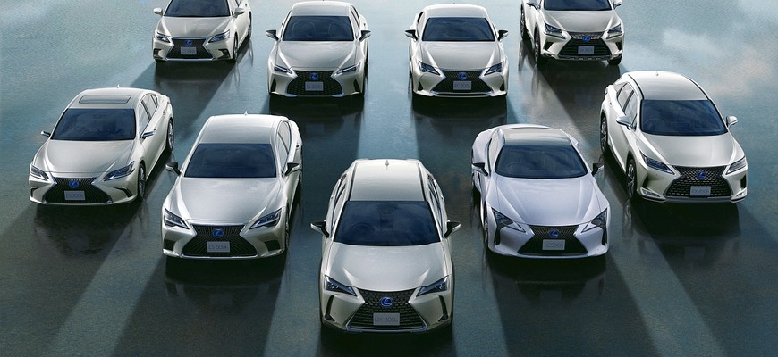 Lexus už predal viac než 2 milióny hybridov