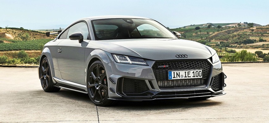 Audi TT RS Iconic Edition je nová limitovaná séria a rozlúčka so známym päťvalcovým kupé