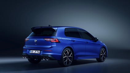 VW GOLF R 2020 OFICIÁLNE: DRIFT MODE A NAPRAVENÉ CHYBY PREDCHODCOV