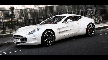 BLÍZKE STRETNUTIE 3. DRUHU - ASTON MARTIN ONE-77
