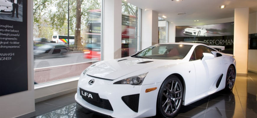 Chcete Lexus LFA? Tak sa nacestujete!