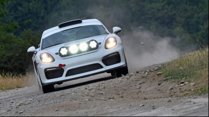 PORSCHE POTREBUJE 100 OBJEDNÁVOK, POTOM POSTAVÍ CAYMAN GT4 RALLY