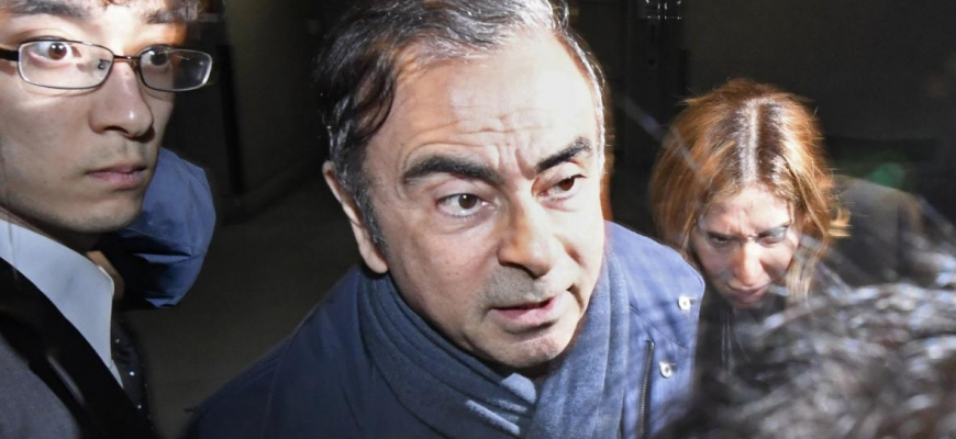 Carlos Ghosn narobil vietor. Japonsko zúri, 7 ľudí je za mrežami