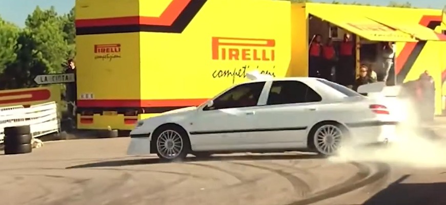 Driftovanie s predokolkou: Ako to robia filmári? Ručná brzda nie je všetko