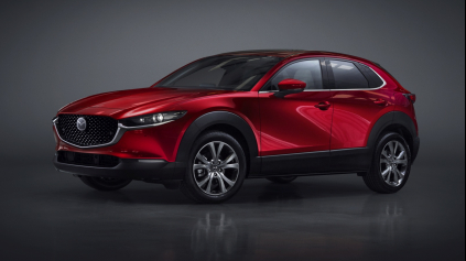 NOVÁ MAZDA CX-30 VYPĹŇA NEVEĽKÚ MEDZERU