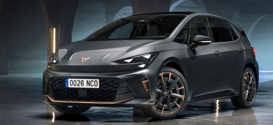 Cupra Born po facelifte. Fyzické tlačidlá nie sú jediné vylepšenie, s ktorými prichádza