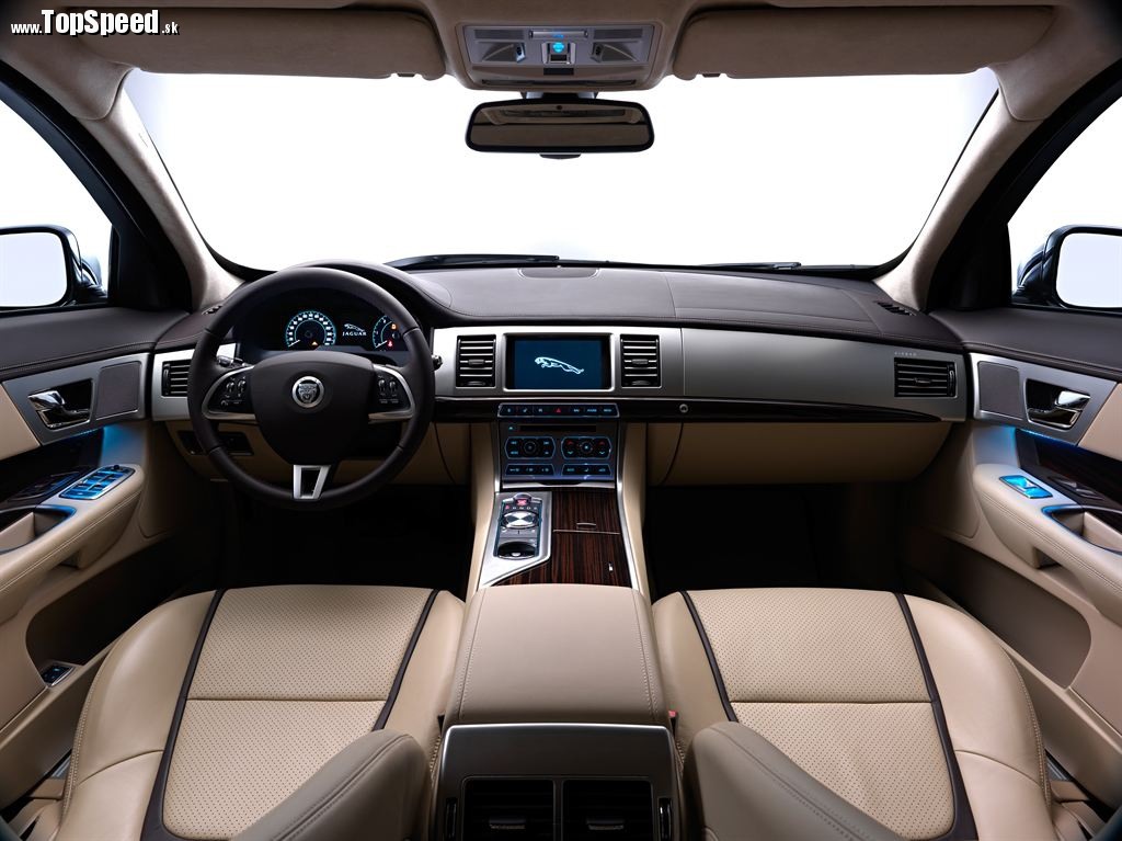 Jaguar XF Sportbrake si svoje prvé živé vystúpenie naplánoval na autosalón v Ženeve.