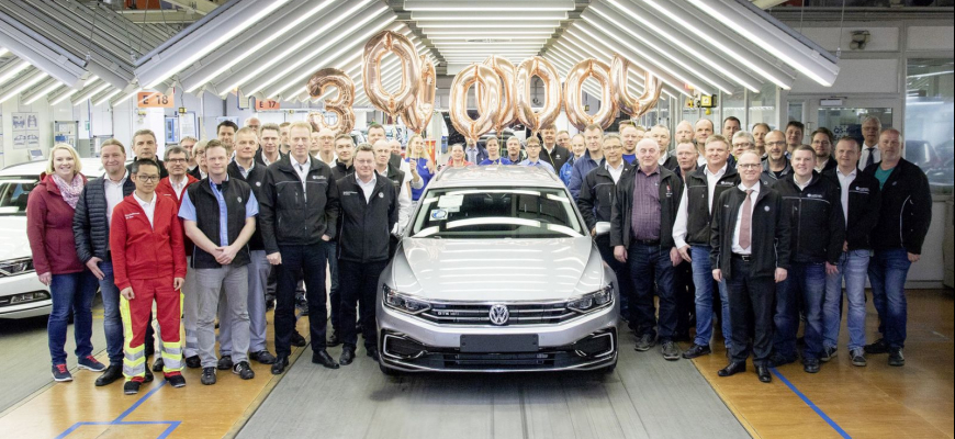Výroba VW Passat-u prekročila 30 miliónov kusov
