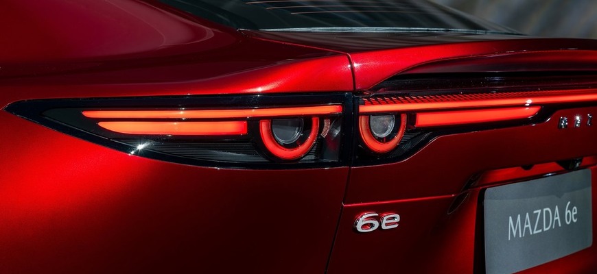 Mazda6e udáva štýl. Takto vyzerá dizajnový víťaz roku 2026