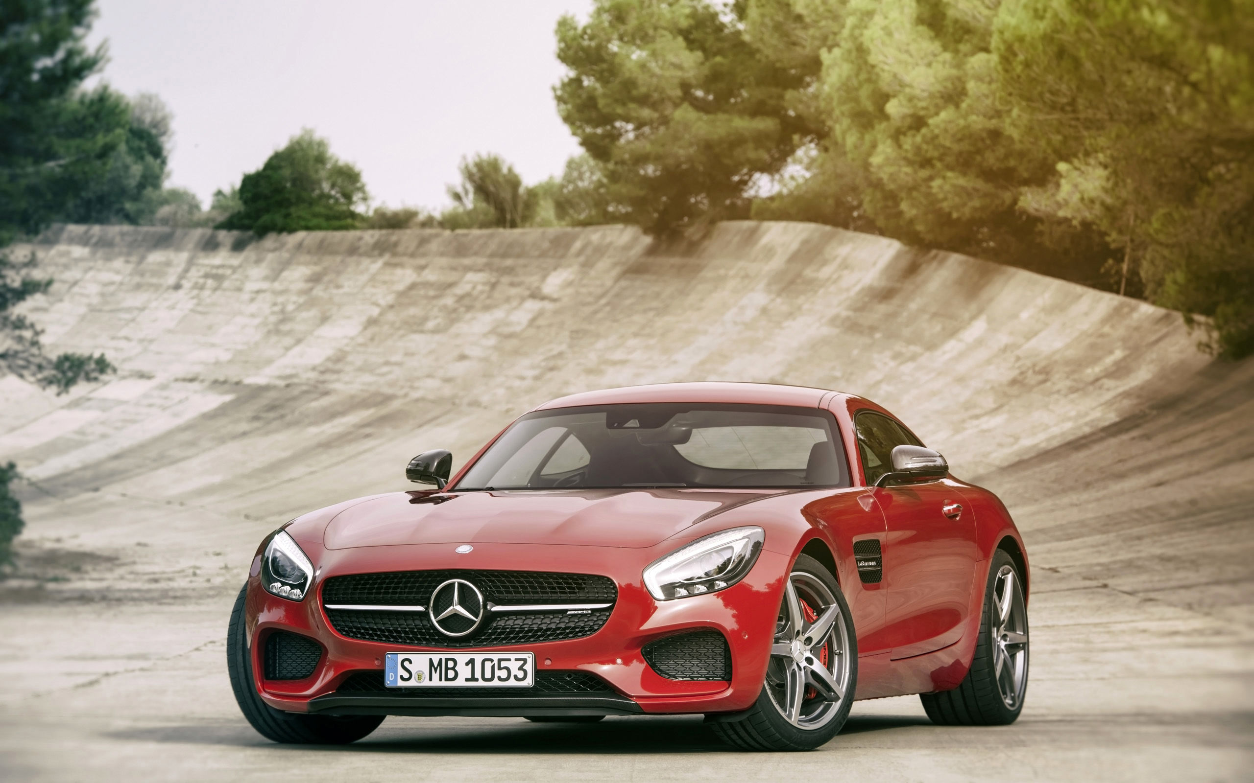 Sportove auto roka je Mercedes AMG GT