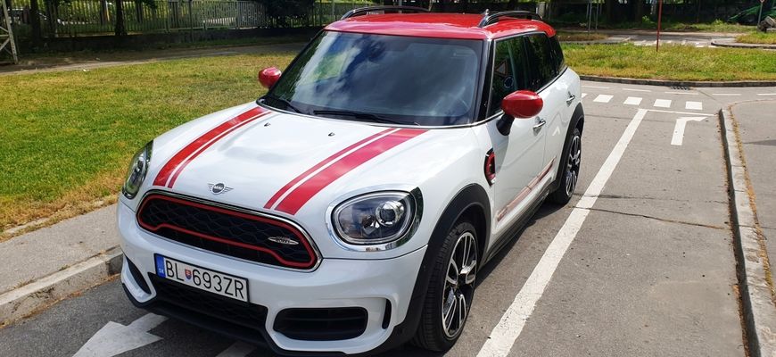 Testujeme MINI Countryman JCW. Čo vás zaujíma?