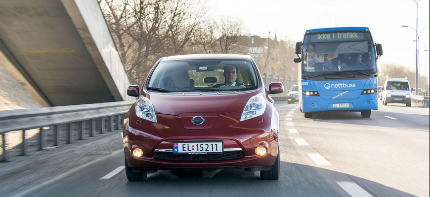 Nóri chcú zakázať spaľovacie autá v roku 2025, elektrinu zdania