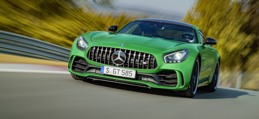 AMG GT R: zo zeleného pekla rovno do premávky