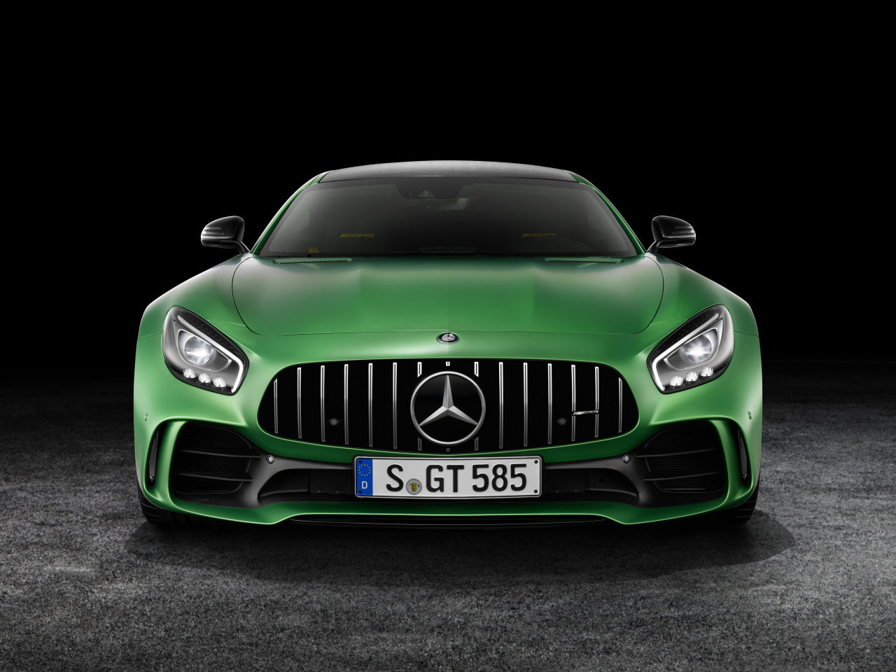 AMG GT R: zo zeleného pekla rovno do premávky