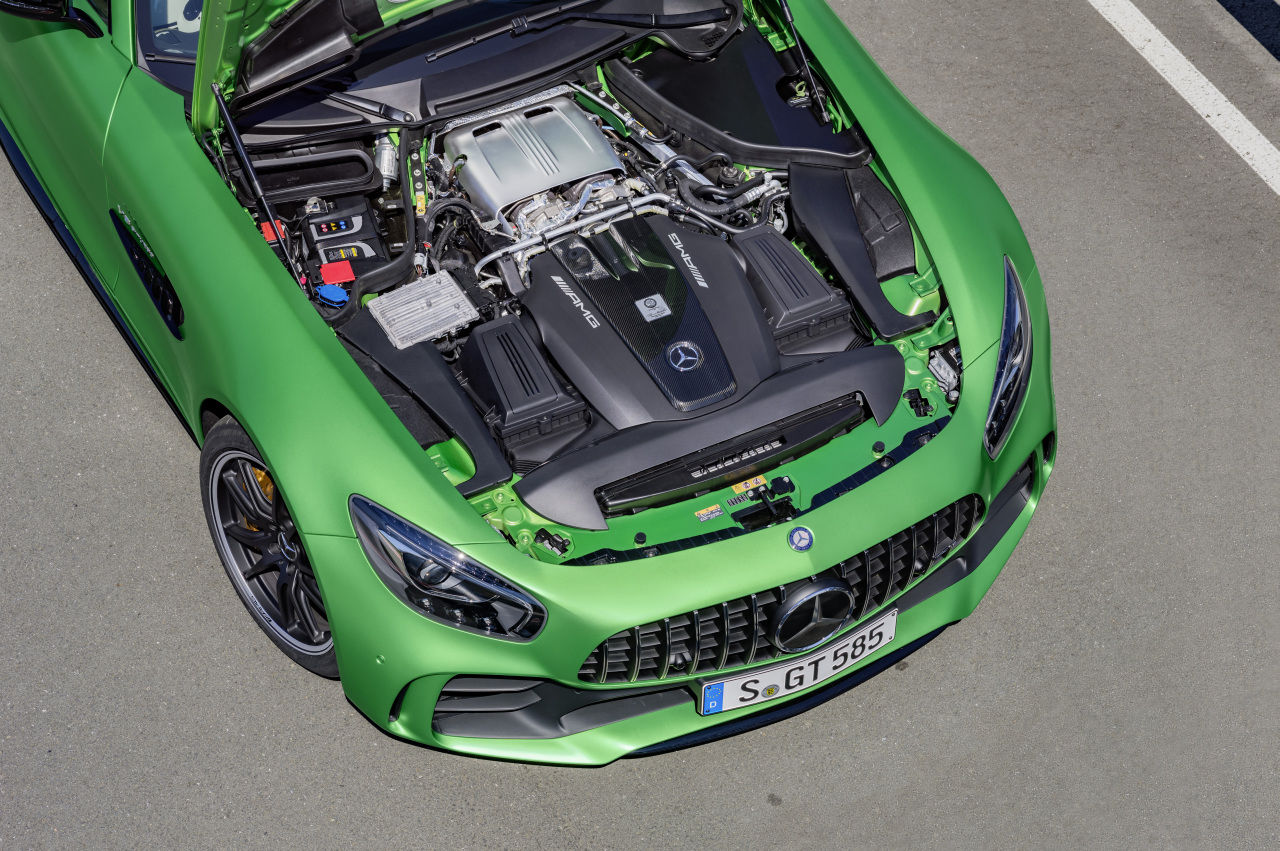 AMG GT R: zo zeleného pekla rovno do premávky