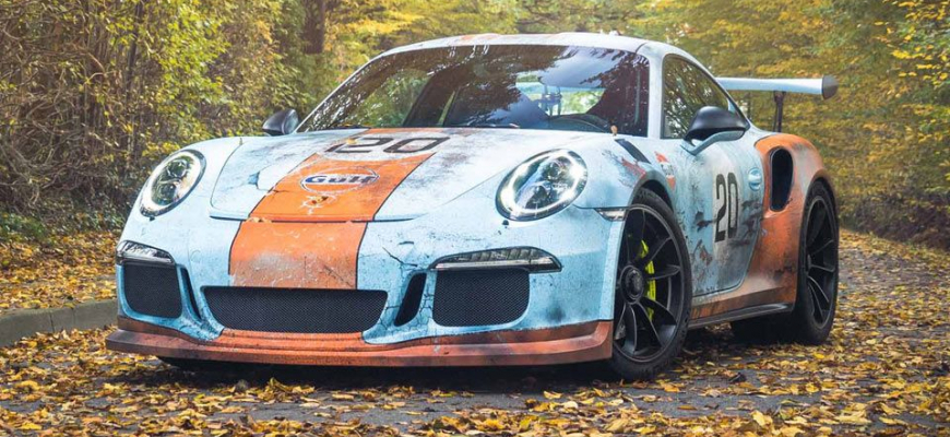 Porsche 911 GT3 RS v kontroverznom polepe Gulf