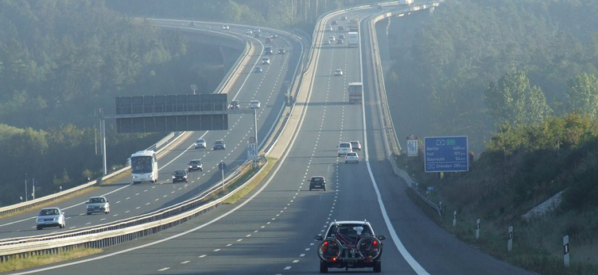 Bude alebo nebude? Kontroverzné mýto v Nemecku na diaľniciach