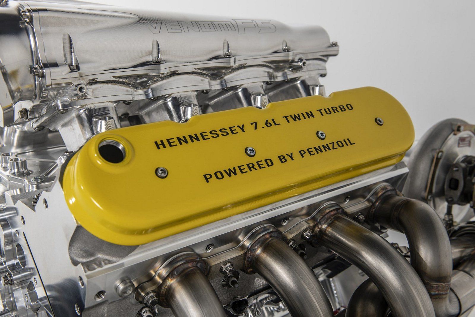 Motor Hennessey Venom F5 zvládne vyše 2000 k