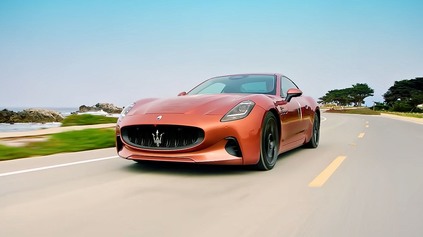 MASERATI V TROCHU ZVLÁŠTNEJ PREDPREMIÉRE PREDSTAVILO NOVÉ KUPÉ GRANTURISMO FOLGORE