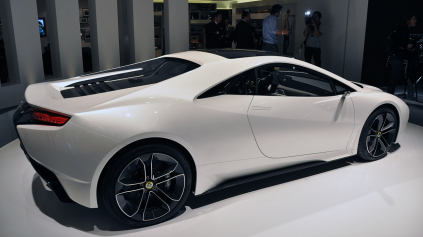 Lotus zrušil vývoj nového Espritu