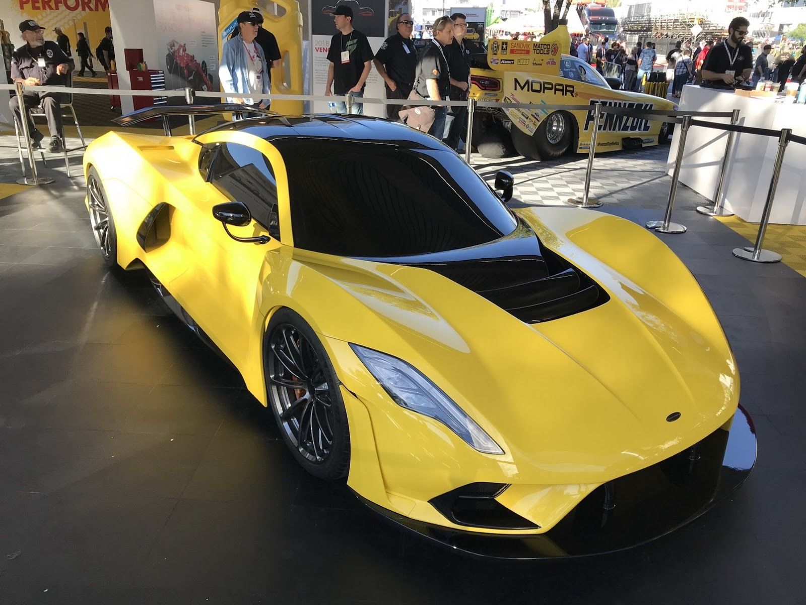 Hennessey Venom F5, to je 1600 k a topspeed vyše 480 km/h