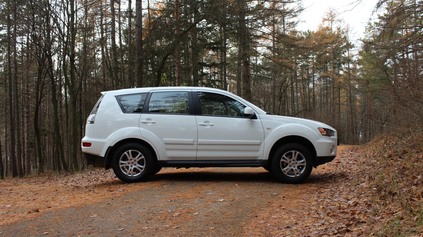 PRÁVE TESTUJEME JAZDENÉ MITSUBISHI OUTLANDER DRUHEJ GENERÁCIE, ČO VÁS ZAUJÍMA?