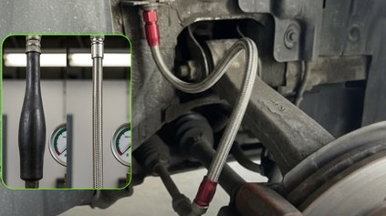 MÁTE POCIT, ŽE VÁŠ BRZDOVÝ PEDÁL MÄKNE? DETAIL, VĎAKA KTORÉMU BUDE BRZDENIE OSTREJŠIE A PRESNEJŠIE