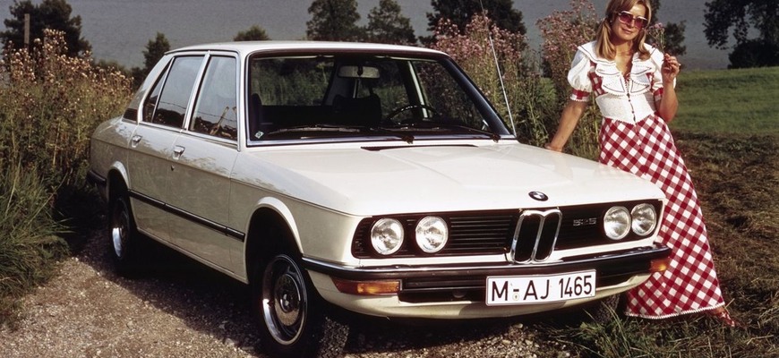 BMW označuje svoje modely podľa rovnakého kľúča už 50 rokov. Prvým bolo BMW radu 5, E12